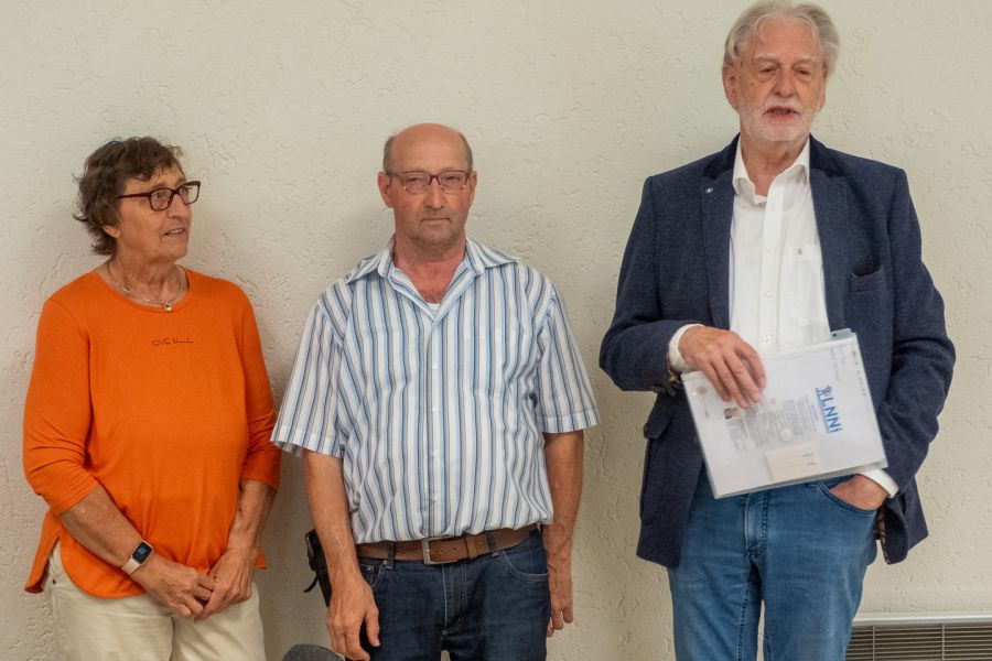 Ansprache und Ehrung mit Peter Stamm vom LNNi